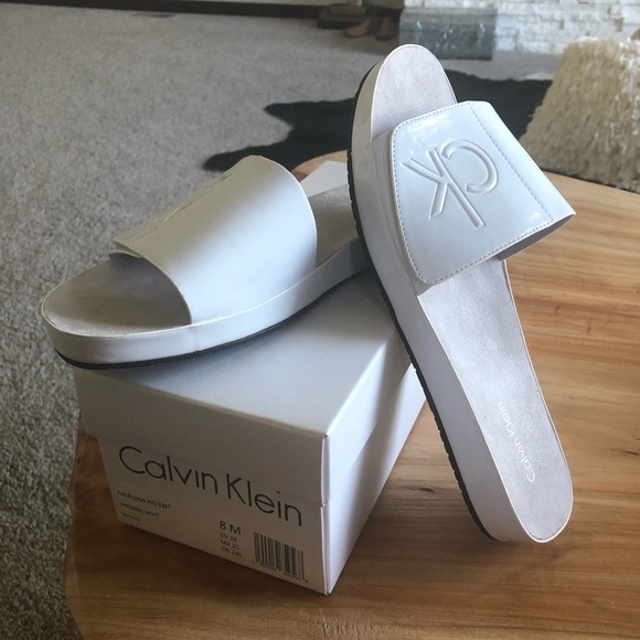 calvin klein women's marlina flat sandal